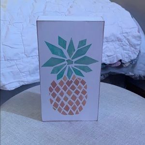 Pineapple Decor